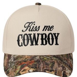 Kiss Me Cowboy Camo Trucker‎ Hat